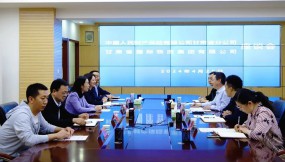  中国人民财产保险有限公司甘肃省分公司党委书记、总经理余素红一行到访甘肃物流集团