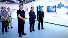  省政府外事办主任张宝军一行调研甘肃物流集团
