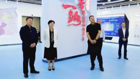  兰州市副市长、市委金融办主任靳芳一行到访甘肃物流集团